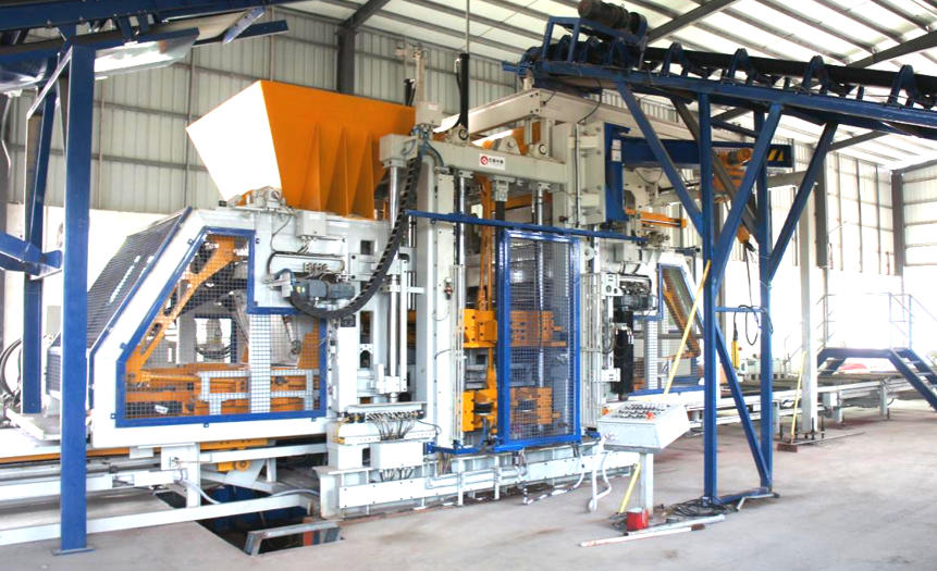 କ୍ୱାଙ୍ଗଙ୍ଗ ବ୍ରିକ୍ ମେସିନ୍ ଦକ୍ଷିଣ ଚାଇନାରେ ସେମାନଙ୍କର ମାର୍କ ସୃଷ୍ଟି କରେ - ଗୋଟିଏ ମେସିନ୍ ଦ୍ୱାରା ପରିଚାଳିତ ଇଟା ଏବଂ ହୀରା ଆକୃତିର ଇଟା ତିଆରି କରିବା |